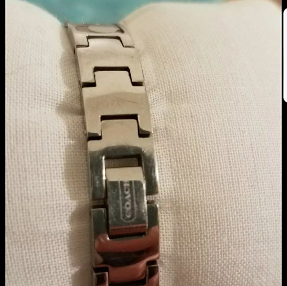 Coach Watch - Picture 4 of 4
